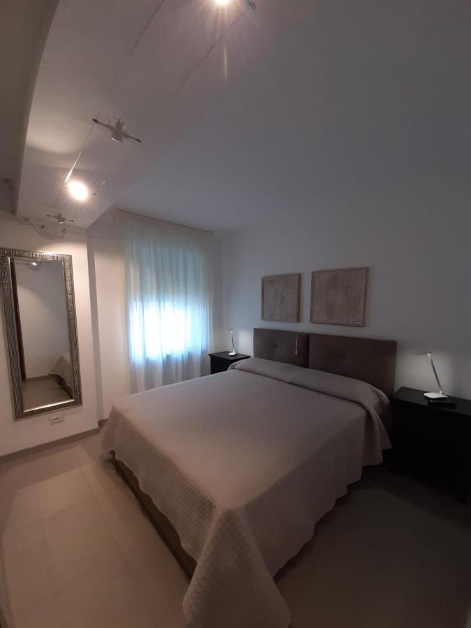 בלגירטה Bmp Apartment Gioiosa 1 Terrazza Vista Lago מראה חיצוני תמונה