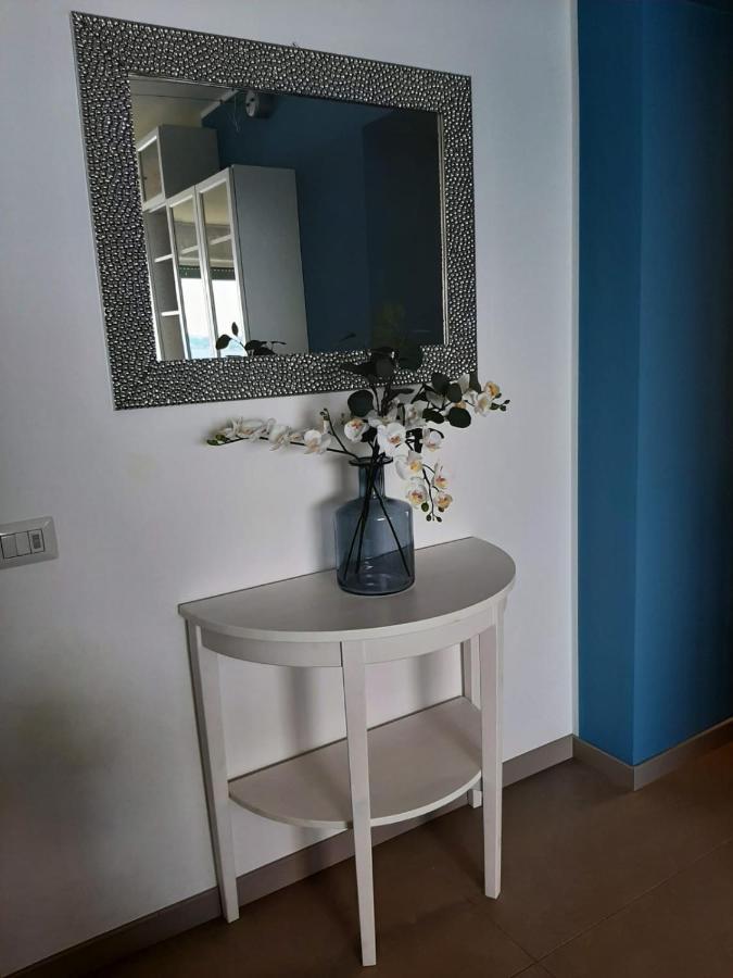 בלגירטה Bmp Apartment Gioiosa 1 Terrazza Vista Lago מראה חיצוני תמונה