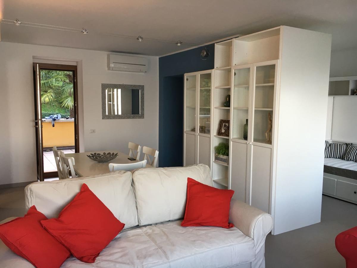 בלגירטה Bmp Apartment Gioiosa 1 Terrazza Vista Lago מראה חיצוני תמונה